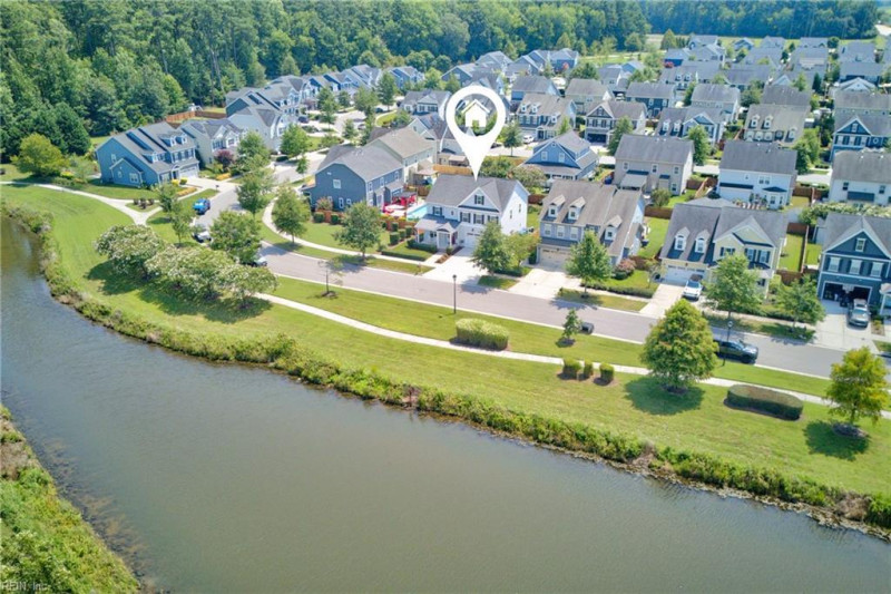 Photo 3 of 49 residential for sale in Virginia Beach virginia