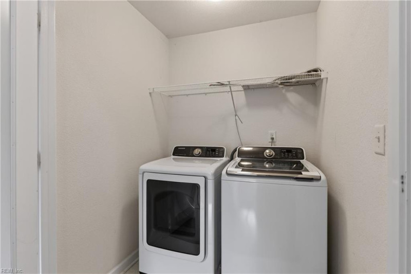 Photo 14 of 28 residential for sale in Virginia Beach virginia