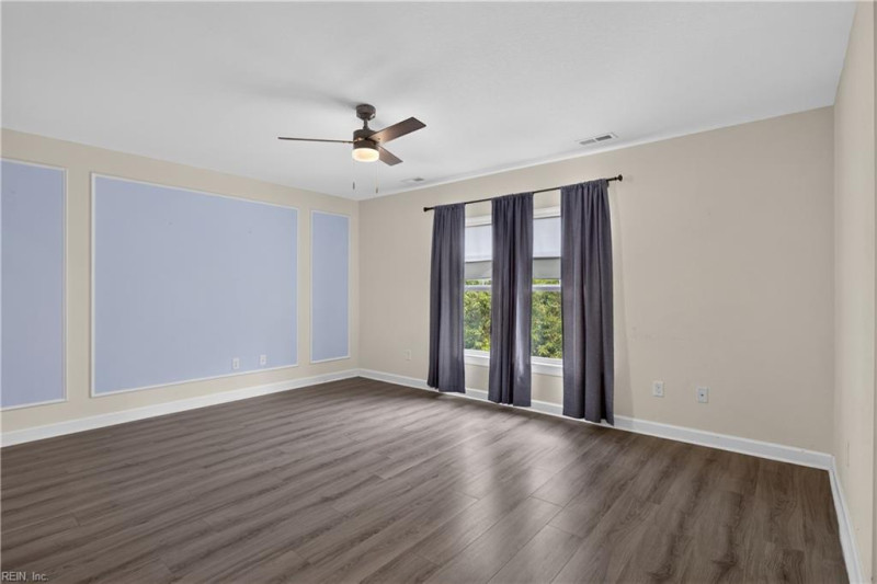 Photo 15 of 28 residential for sale in Virginia Beach virginia