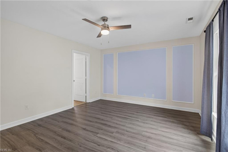 Photo 16 of 28 residential for sale in Virginia Beach virginia