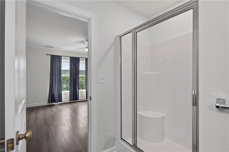 Photo 18 of 28 residential for sale in Virginia Beach virginia