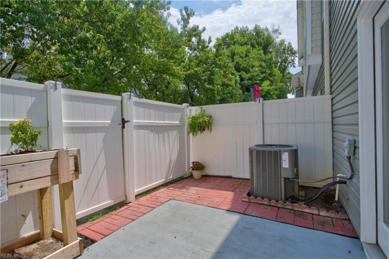 Photo 27 of 28 residential for sale in Virginia Beach virginia