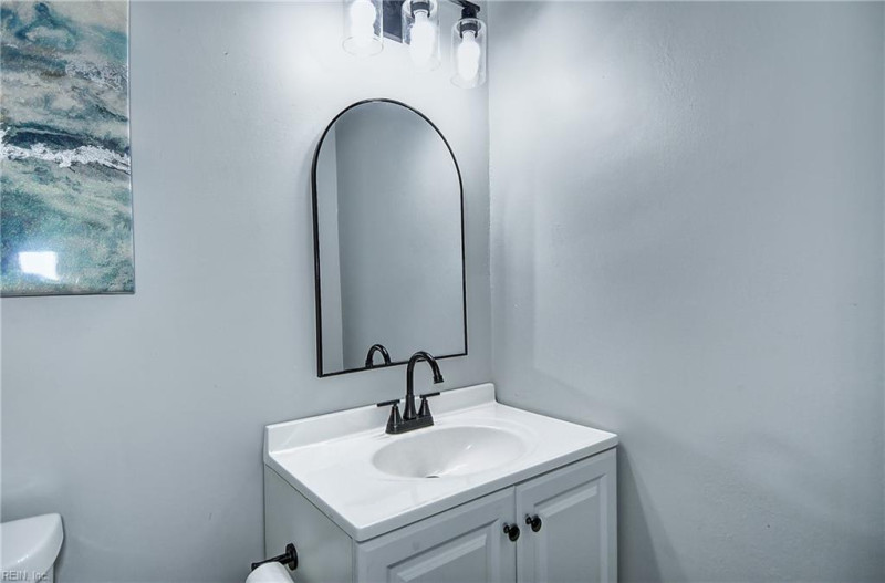 Photo 15 of 48 residential for sale in Virginia Beach virginia