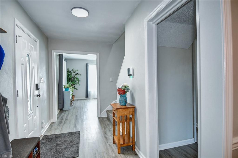Photo 16 of 48 residential for sale in Virginia Beach virginia