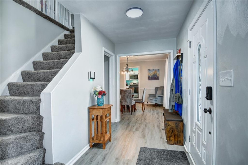 Photo 17 of 48 residential for sale in Virginia Beach virginia