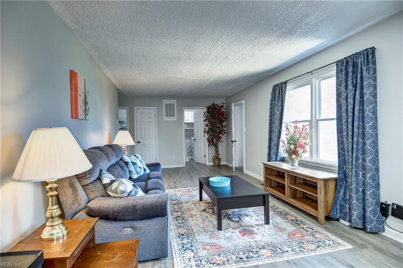 Photo 23 of 48 residential for sale in Virginia Beach virginia