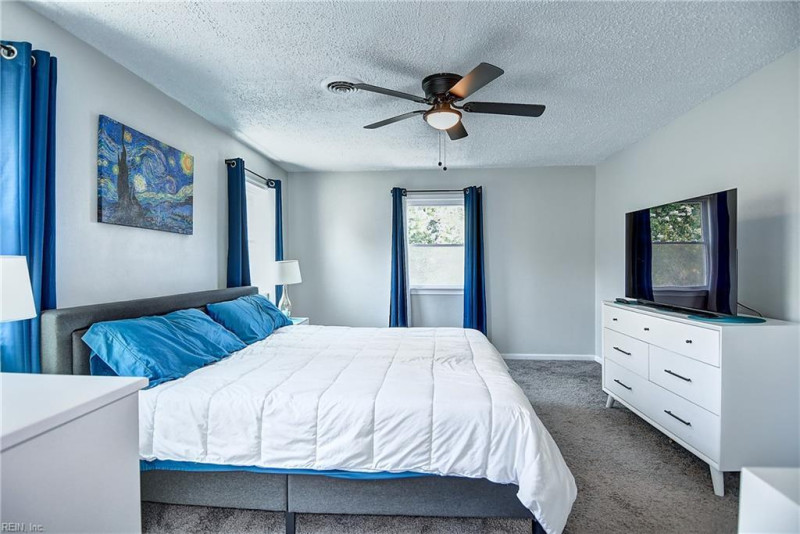 Photo 30 of 48 residential for sale in Virginia Beach virginia