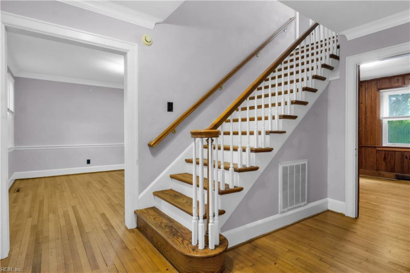 Photo 16 of 34 residential for sale in Portsmouth virginia
