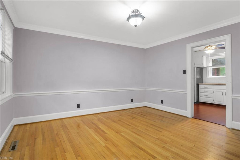 Photo 20 of 34 residential for sale in Portsmouth virginia