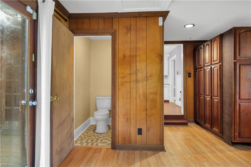 Photo 25 of 34 residential for sale in Portsmouth virginia