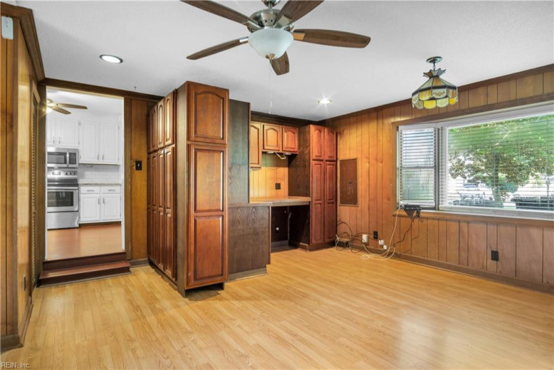Photo 26 of 34 residential for sale in Portsmouth virginia