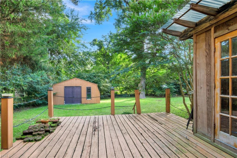 Photo 33 of 34 residential for sale in Portsmouth virginia