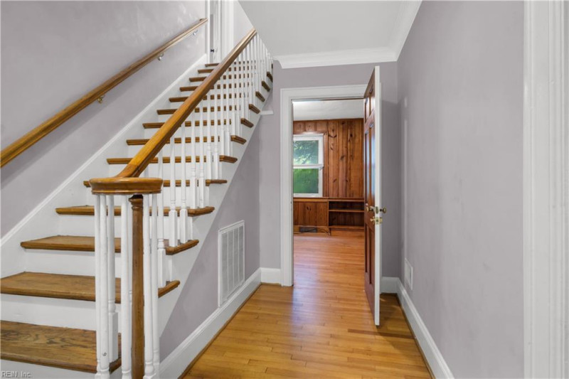 Photo 6 of 34 residential for sale in Portsmouth virginia