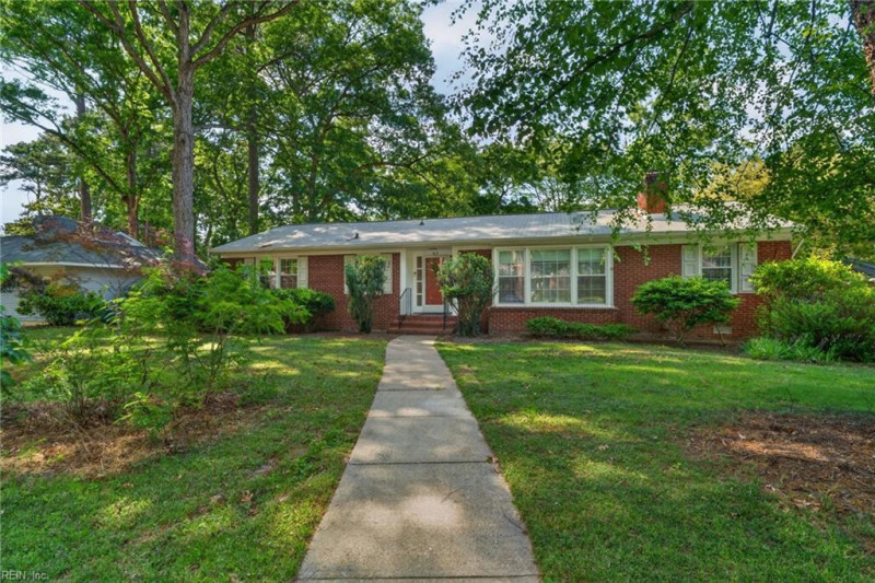 Photo 1 of 31 residential for sale in Newport News virginia
