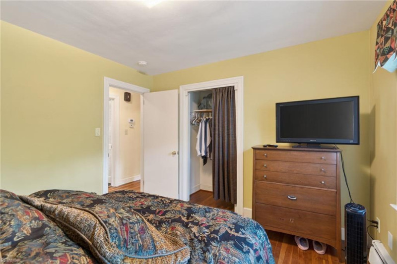 Photo 22 of 31 residential for sale in Newport News virginia