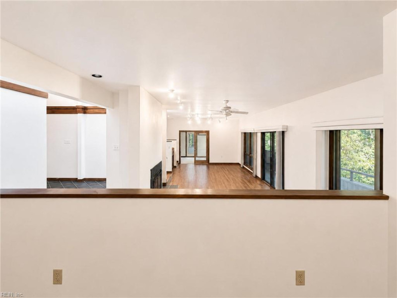 Photo 16 of 50 residential for sale in Gloucester County virginia