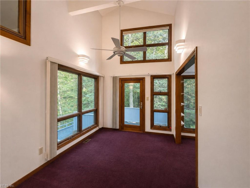 Photo 18 of 50 residential for sale in Gloucester County virginia