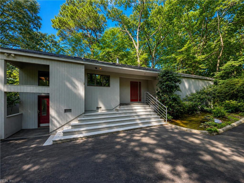 Photo 2 of 50 residential for sale in Gloucester County virginia