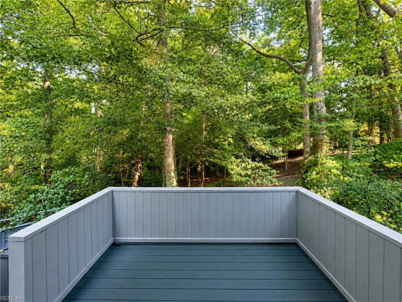 Photo 26 of 50 residential for sale in Gloucester County virginia