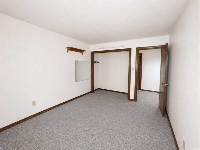Photo 28 of 50 residential for sale in Gloucester County virginia