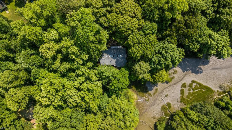 Photo 48 of 50 residential for sale in Gloucester County virginia