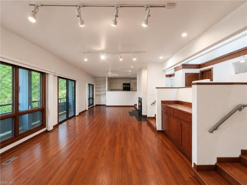 Photo 6 of 50 residential for sale in Gloucester County virginia