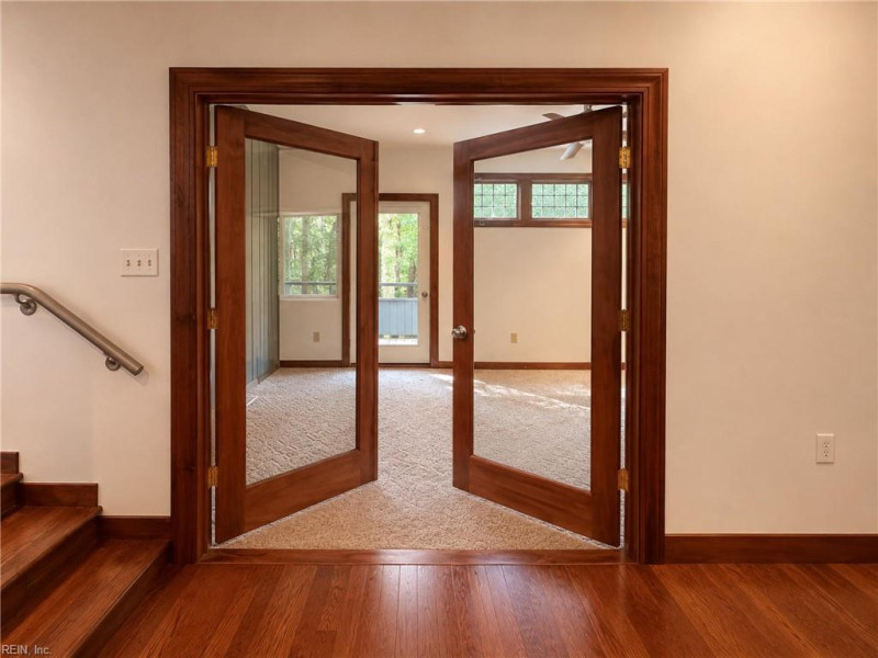 Photo 8 of 50 residential for sale in Gloucester County virginia