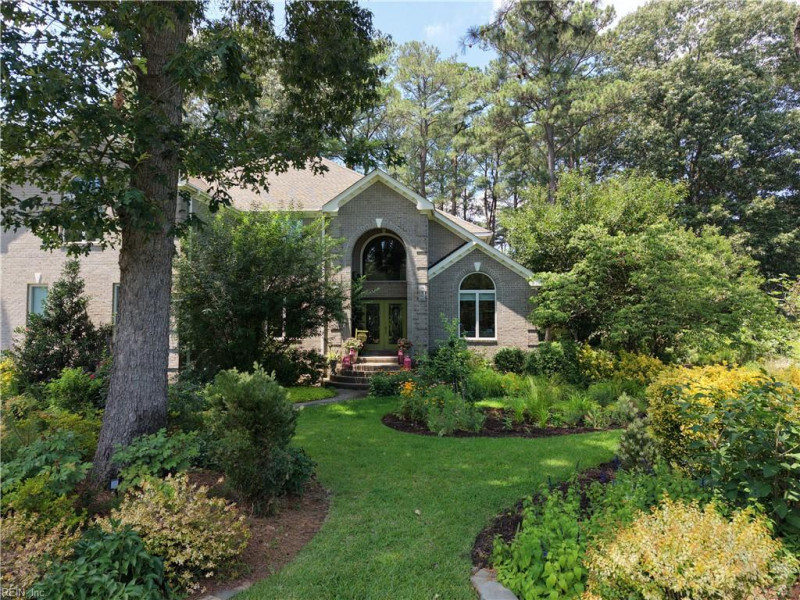 Photo 3 of 50 residential for sale in Virginia Beach virginia