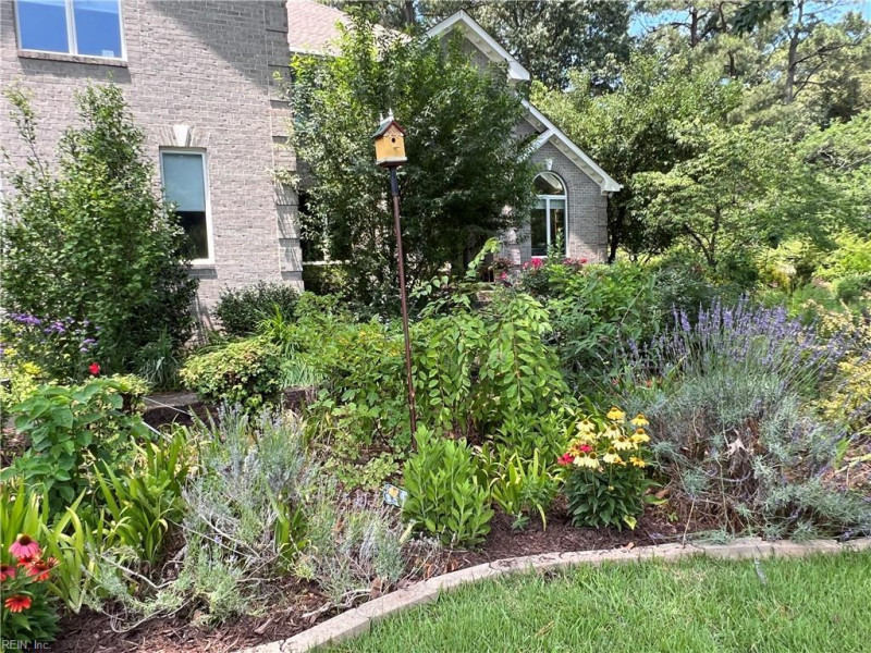 Photo 4 of 50 residential for sale in Virginia Beach virginia