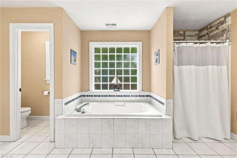 Photo 25 of 50 residential for sale in Suffolk virginia