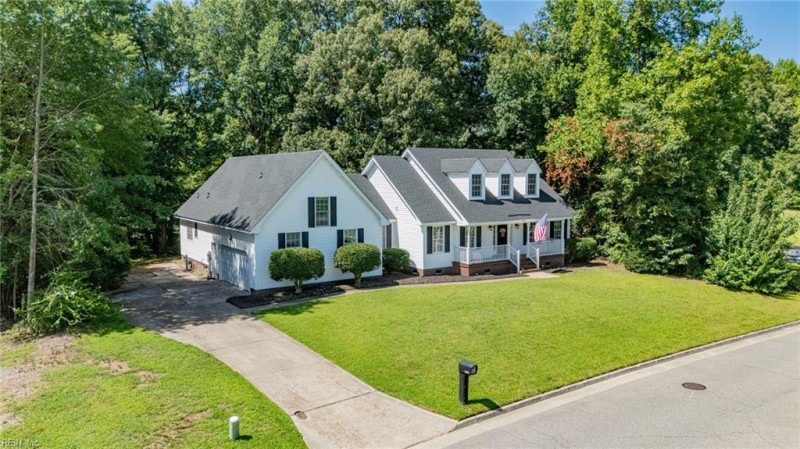Photo 3 of 50 residential for sale in Suffolk virginia