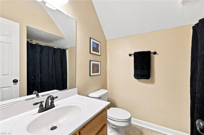 Photo 38 of 50 residential for sale in Suffolk virginia