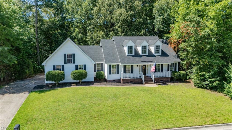 Photo 4 of 50 residential for sale in Suffolk virginia