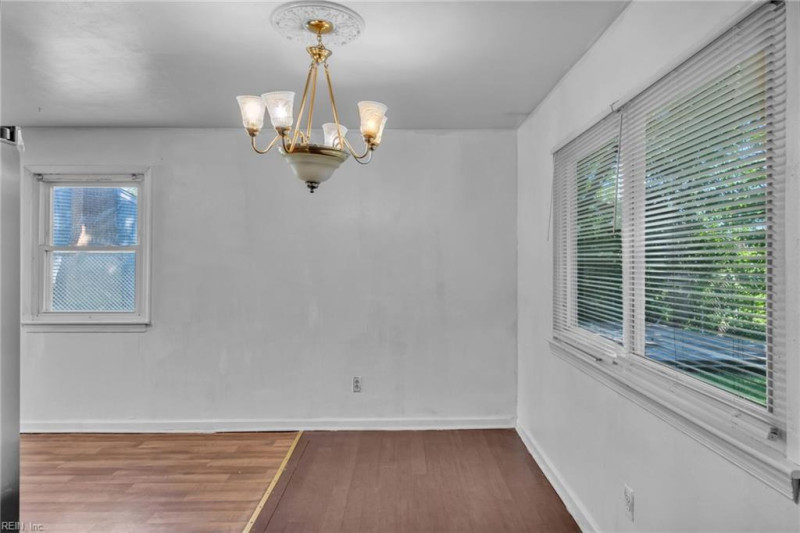 Photo 17 of 48 residential for sale in Chesapeake virginia Photo 17 of 48 residential for sale in Chesapeake virginia