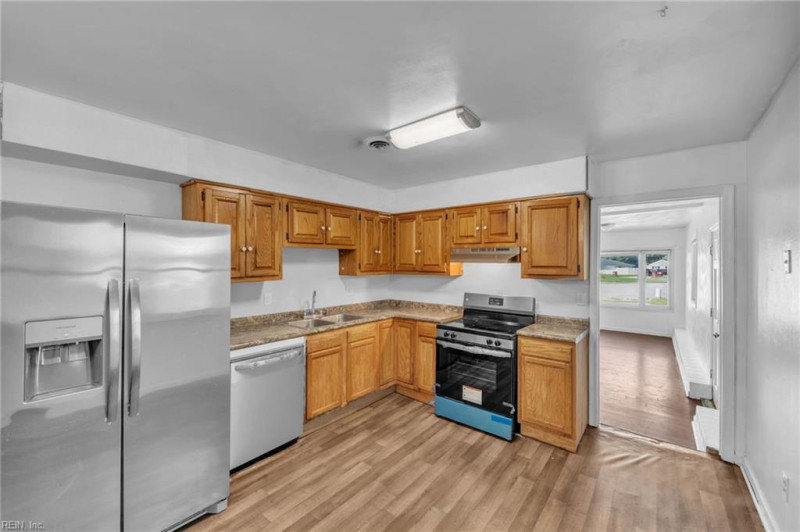 Photo 19 of 48 residential for sale in Chesapeake virginia Photo 19 of 48 residential for sale in Chesapeake virginia
