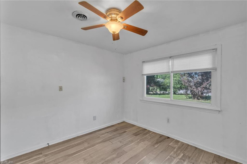 Photo 30 of 48 residential for sale in Chesapeake virginia Photo 30 of 48 residential for sale in Chesapeake virginia