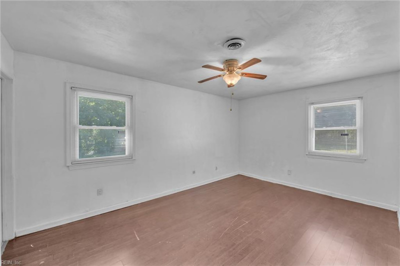 Photo 41 of 48 residential for sale in Chesapeake virginia Photo 41 of 48 residential for sale in Chesapeake virginia