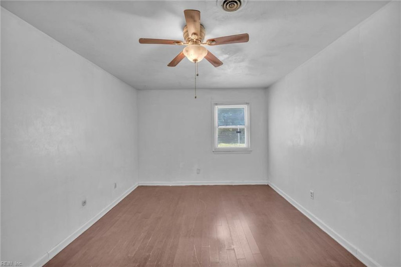 Photo 43 of 48 residential for sale in Chesapeake virginia Photo 43 of 48 residential for sale in Chesapeake virginia