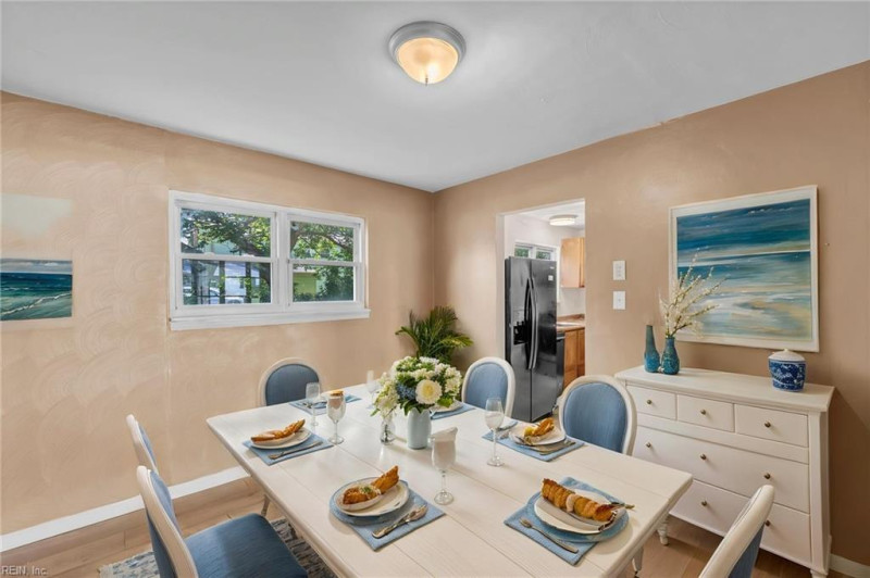 Photo 15 of 49 residential for sale in Chesapeake virginia