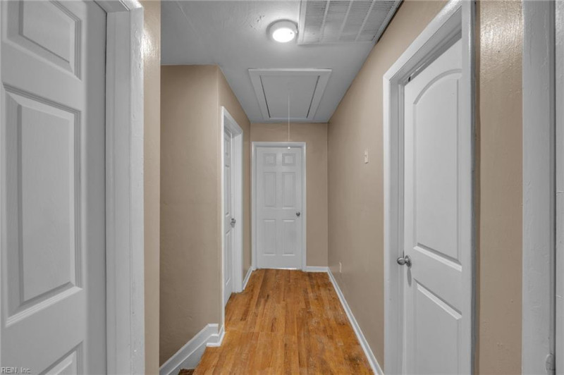 Photo 21 of 49 residential for sale in Chesapeake virginia