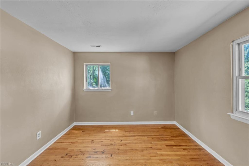 Photo 24 of 49 residential for sale in Chesapeake virginia