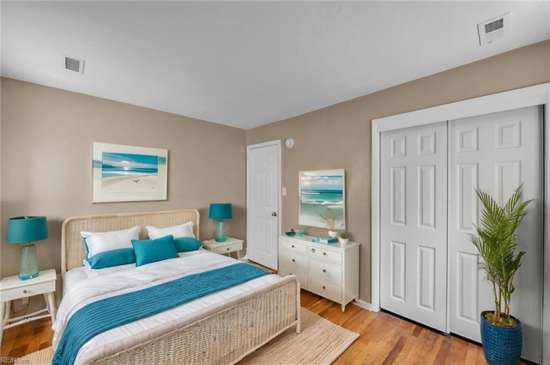 Photo 33 of 49 residential for sale in Chesapeake virginia