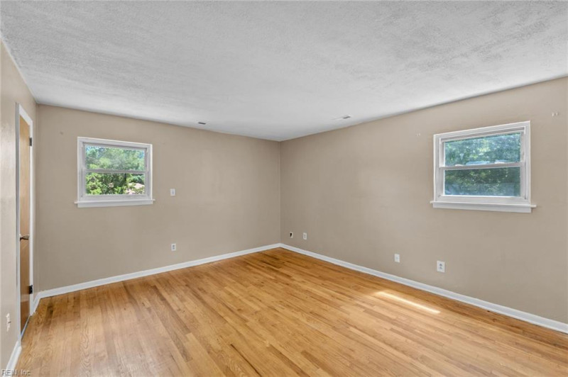 Photo 37 of 49 residential for sale in Chesapeake virginia