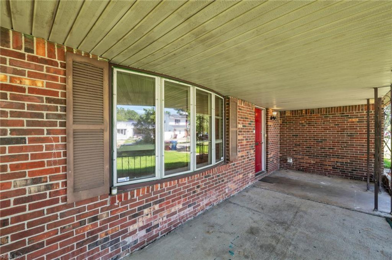 Photo 43 of 49 residential for sale in Chesapeake virginia