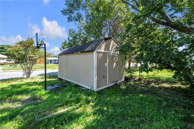 Photo 46 of 49 residential for sale in Chesapeake virginia