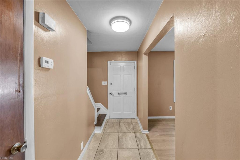 Photo 9 of 49 residential for sale in Chesapeake virginia