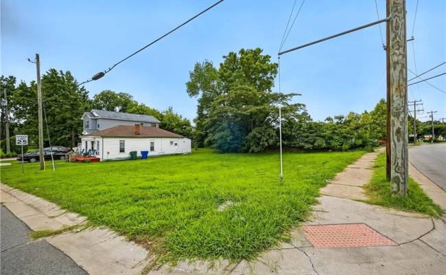 833 Washington Street, Suffolk, VA 23434
