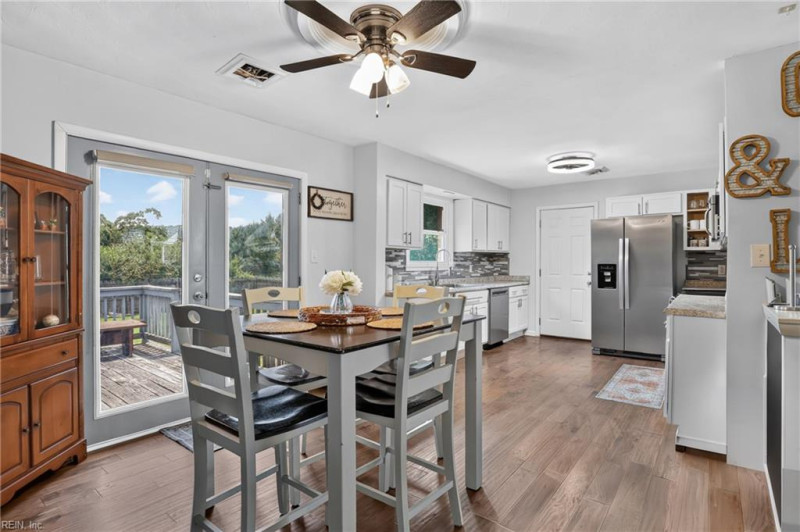 Photo 10 of 26 residential for sale in Portsmouth virginia