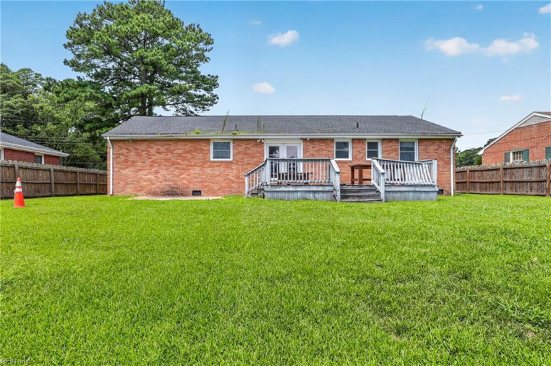 Photo 14 of 26 residential for sale in Portsmouth virginia