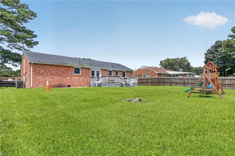 Photo 15 of 26 residential for sale in Portsmouth virginia